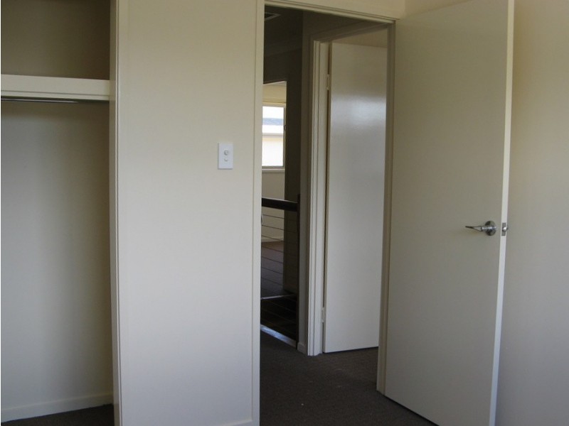 582 Manly Road, Wakerley QLD 4154