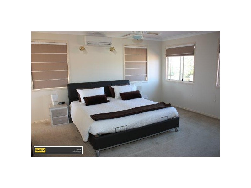 20 Bauple Street, Albany Creek QLD 4035