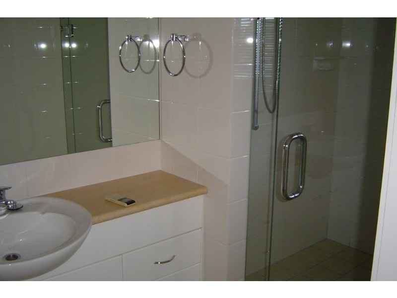 39/78 CAIRNS STREET, Kangaroo Point QLD 4169