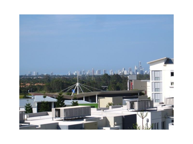 62 Riverwalk Ave, Robina QLD 4226