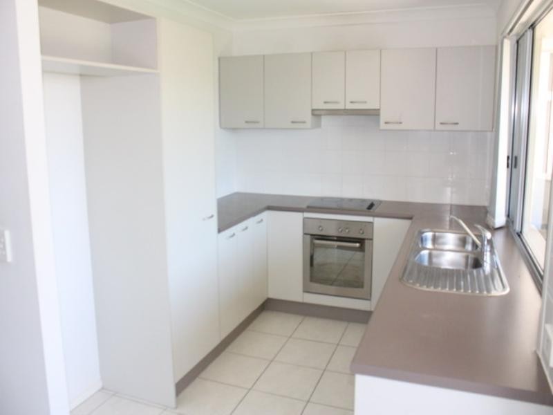 6/110 Lexey Crescent, Wakerley QLD 4154