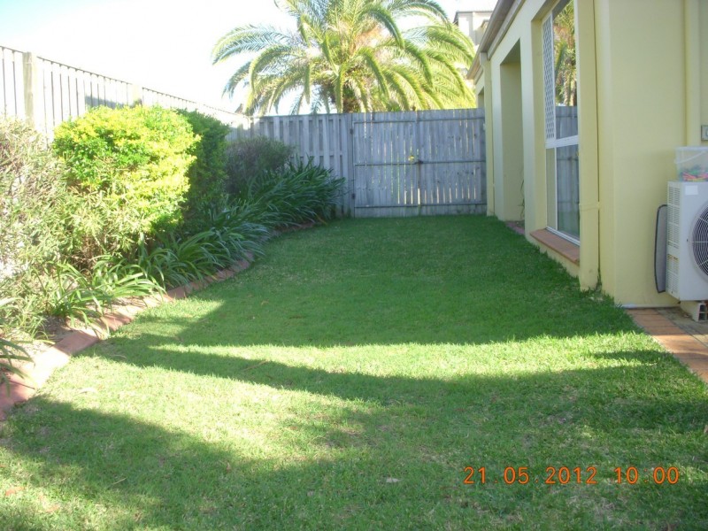 31/82 Limetree Parade, Runaway Bay QLD 4216