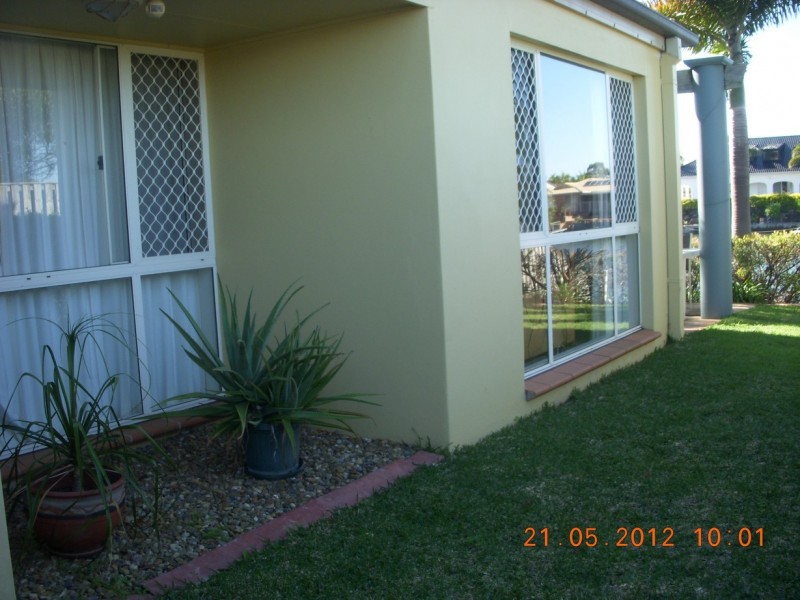 31/82 Limetree Parade, Runaway Bay QLD 4216