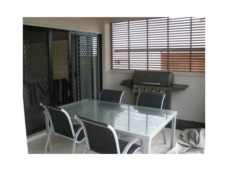 Mount Ommaney QLD 4074