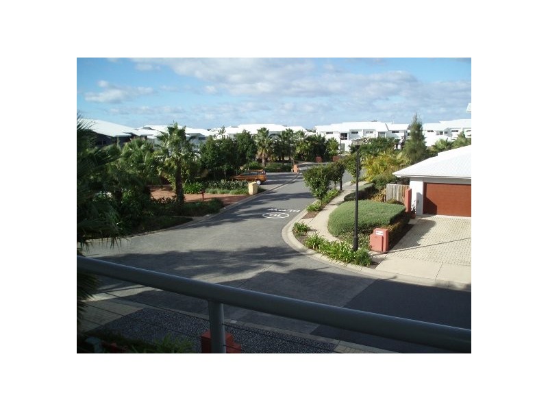 77/181 Lae Drive, Coombabah QLD 4216