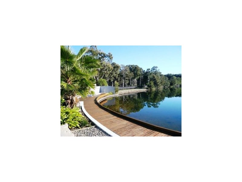 77/181 Lae Drive, Coombabah QLD 4216