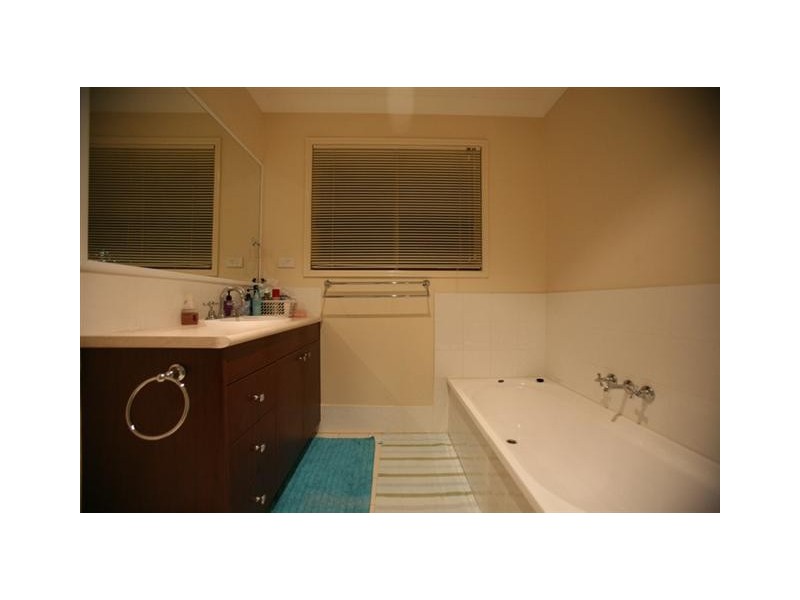 28 Coora Street, Wishart QLD 4122