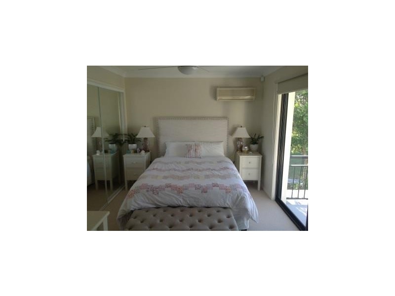 60 CASEYS ROAD, Hope Island QLD 4212