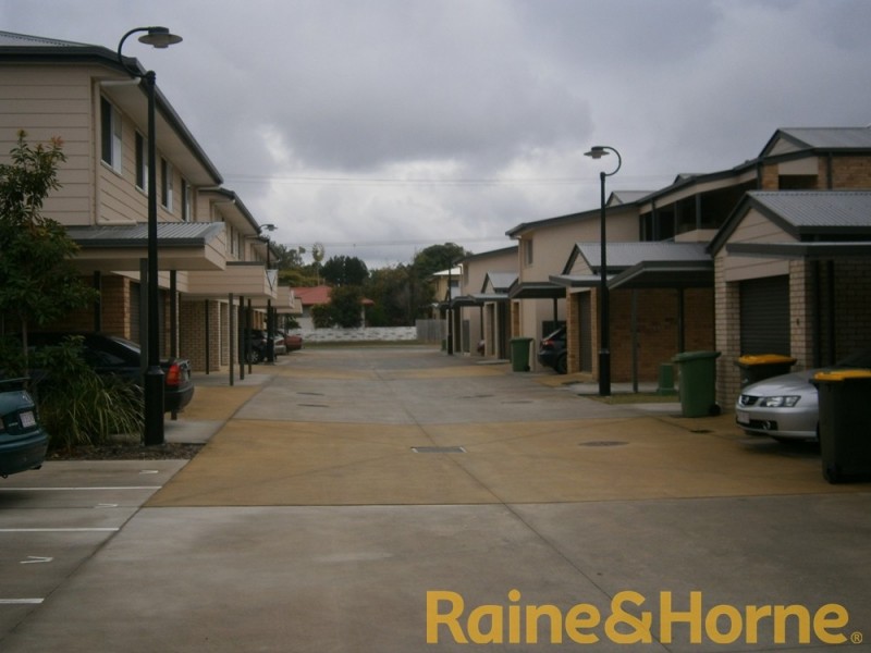 137 Duffield Rd, Kallangur QLD 4503