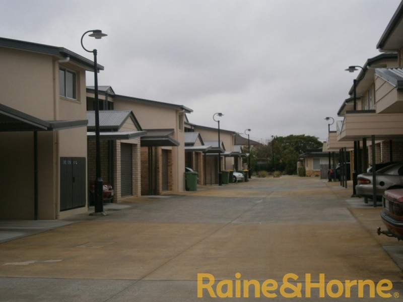 137 Duffield Rd, Kallangur QLD 4503