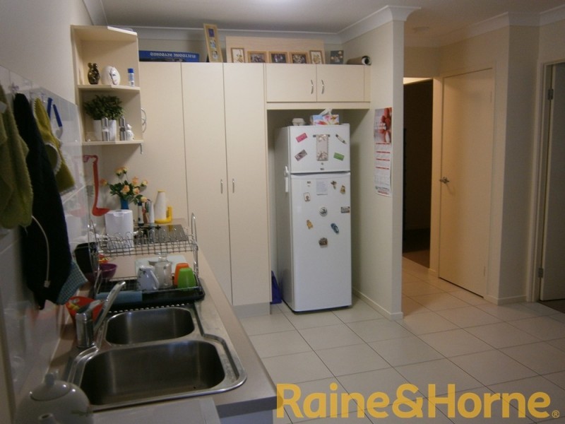 137 Duffield Rd, Kallangur QLD 4503