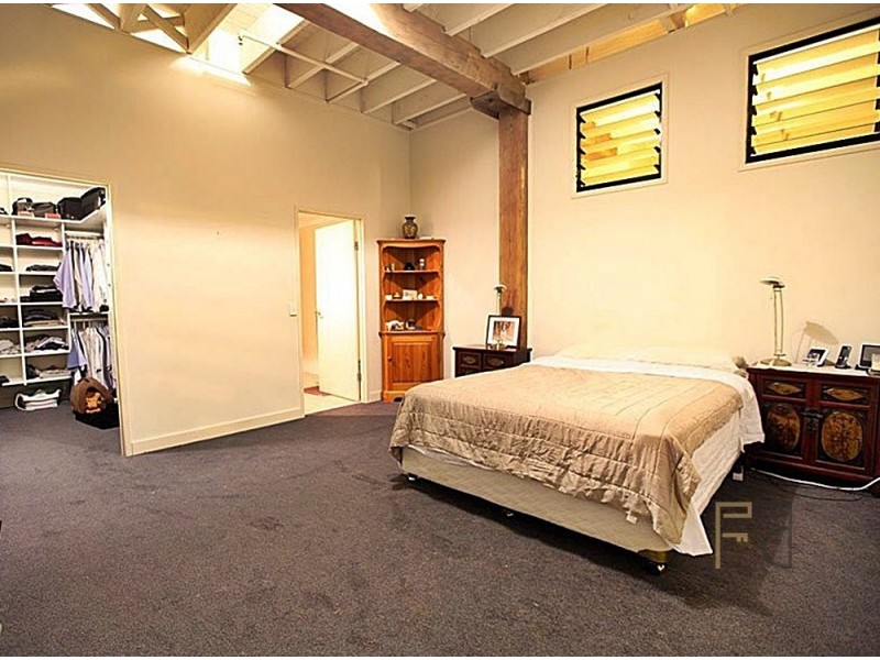 54 Vernon Tce, Teneriffe QLD 4005