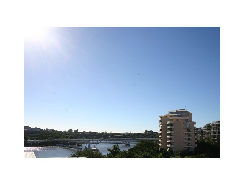 15 Tribune Street, South Bank QLD 4101