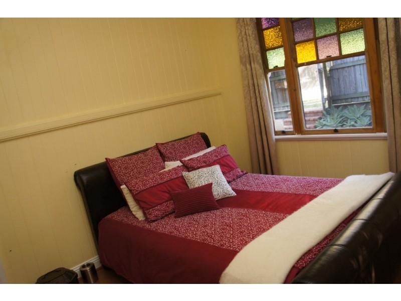 84 Miskin Street, Toowong QLD 4066