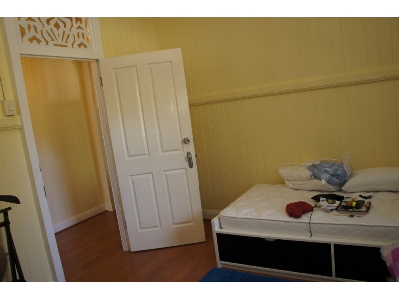 84 Miskin Street, Toowong QLD 4066