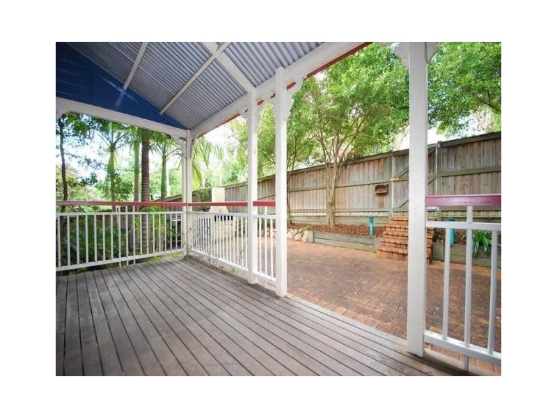 84 Miskin Street, Toowong QLD 4066