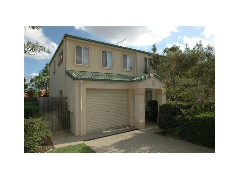 10 Chapman Place, Oxley QLD 4075