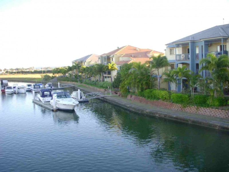 16/82 Limetree Parade, Runaway Bay QLD 4216