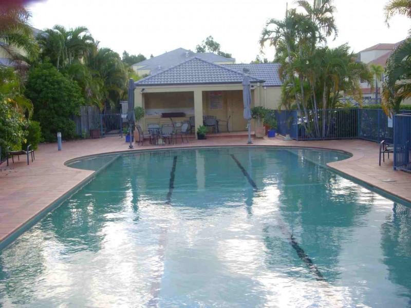 16/82 Limetree Parade, Runaway Bay QLD 4216
