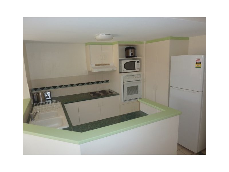 U20-75 Brown, Labrador QLD 4215