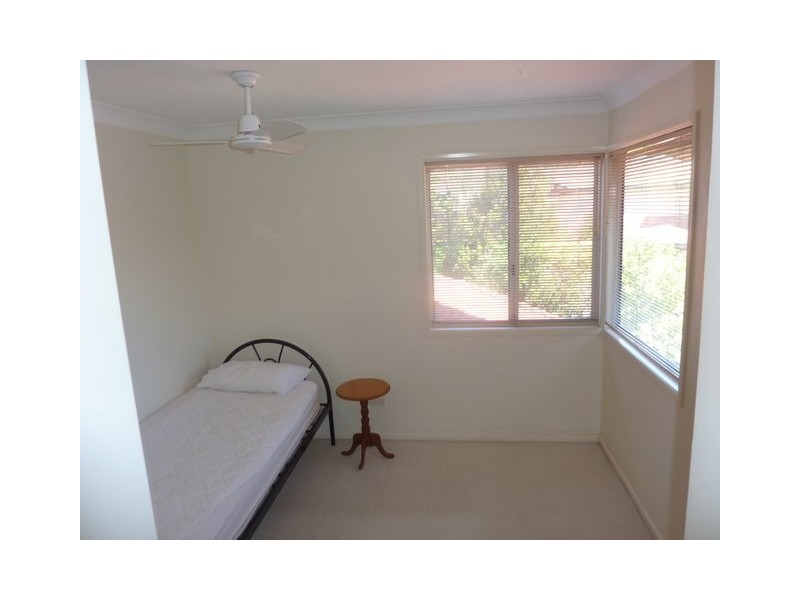 U20-75 Brown, Labrador QLD 4215