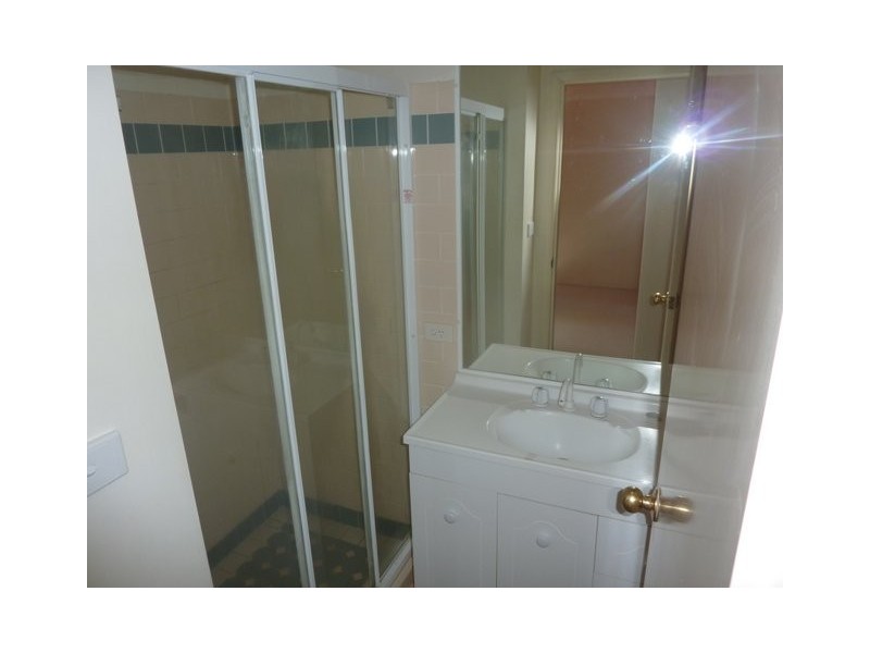 U20-75 Brown, Labrador QLD 4215