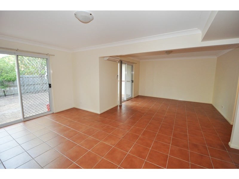 580 Seventeen Mile Rocks Road, Sinnamon Park QLD 4073