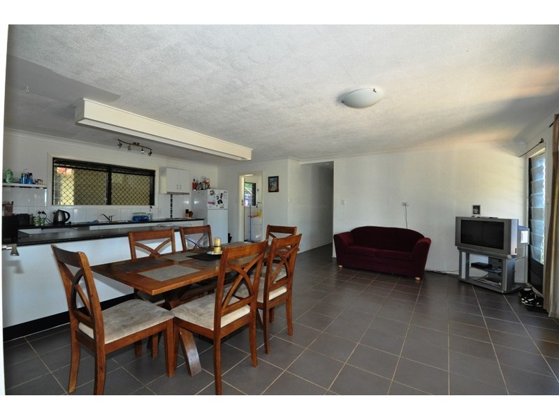 21 Lamberth Rd, Regents Park QLD 4118