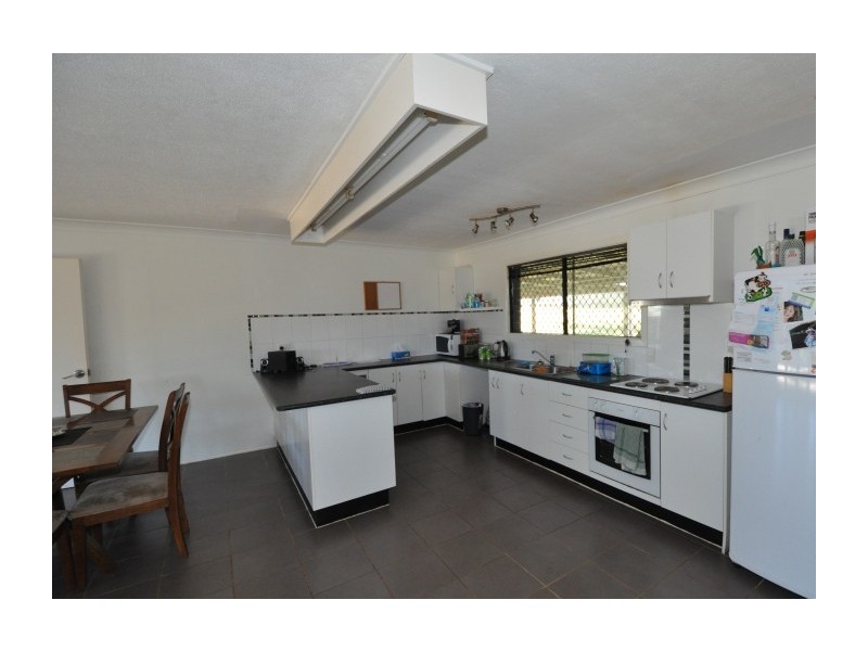 21 Lamberth Rd, Regents Park QLD 4118