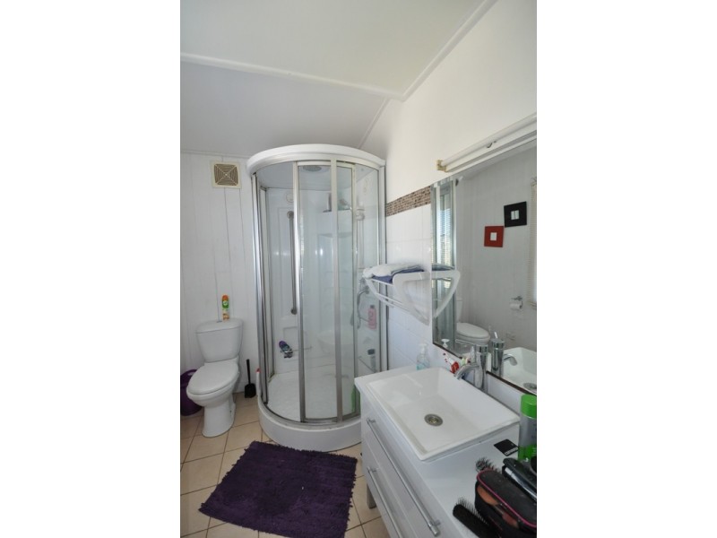 21 Lamberth Rd, Regents Park QLD 4118