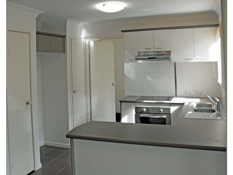 27/2 Meadowbrook Drive, Meadowbrook QLD 4131