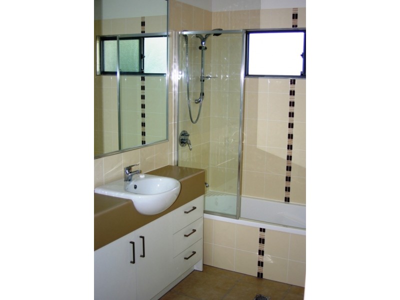 127 Duffield Rd, Kallangur QLD 4503