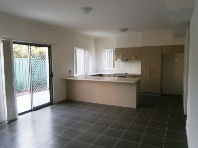 127 Duffield Rd, Kallangur QLD 4503