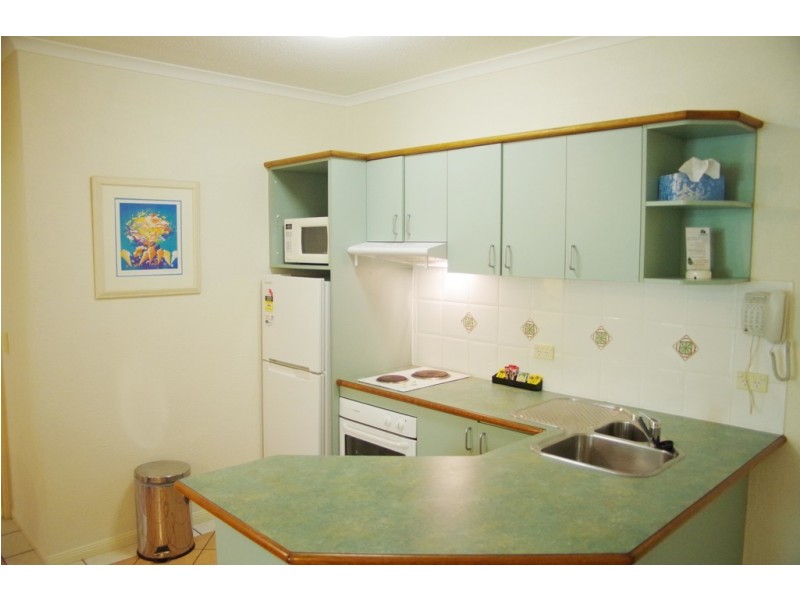 6 Triton, Palm Cove QLD 4879