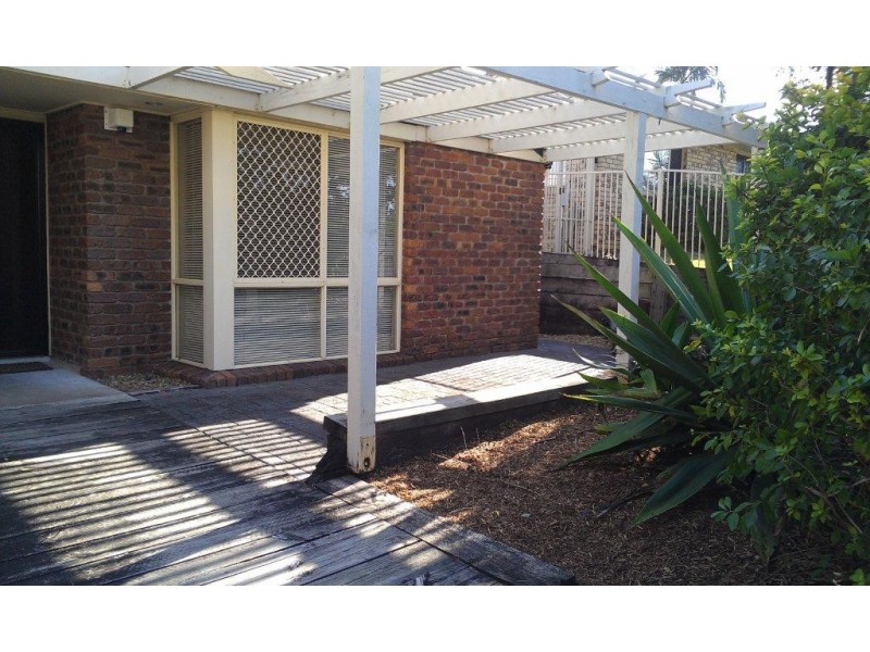 5 Glenalwyn, Holland Park QLD 4121