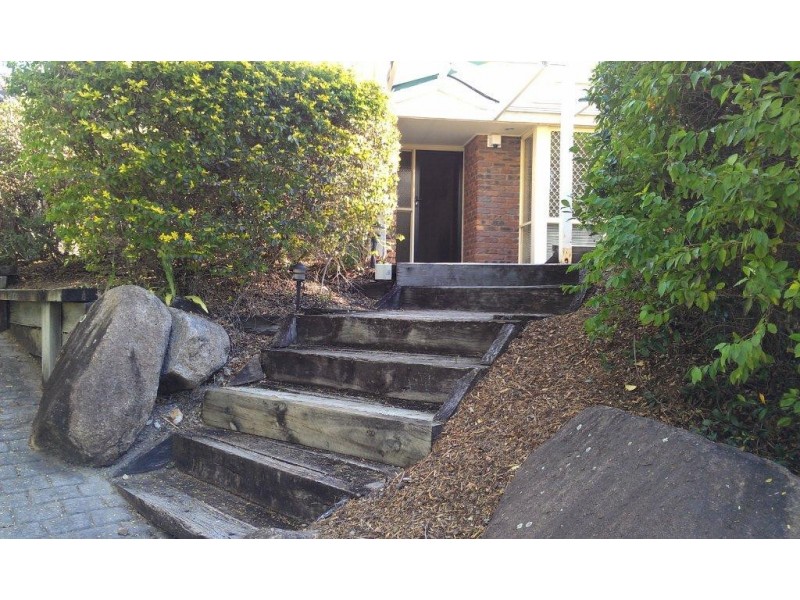 5 Glenalwyn, Holland Park QLD 4121