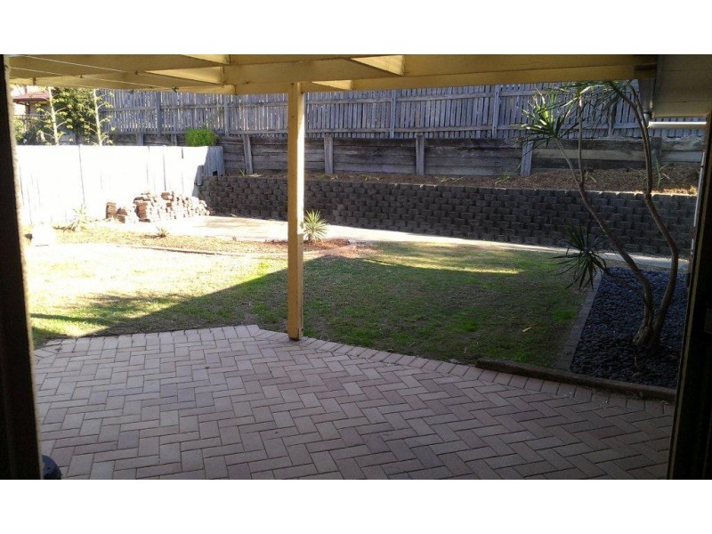 5 Glenalwyn, Holland Park QLD 4121