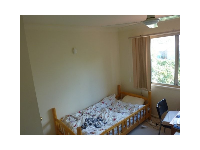 U01-75 Brown, Labrador QLD 4215