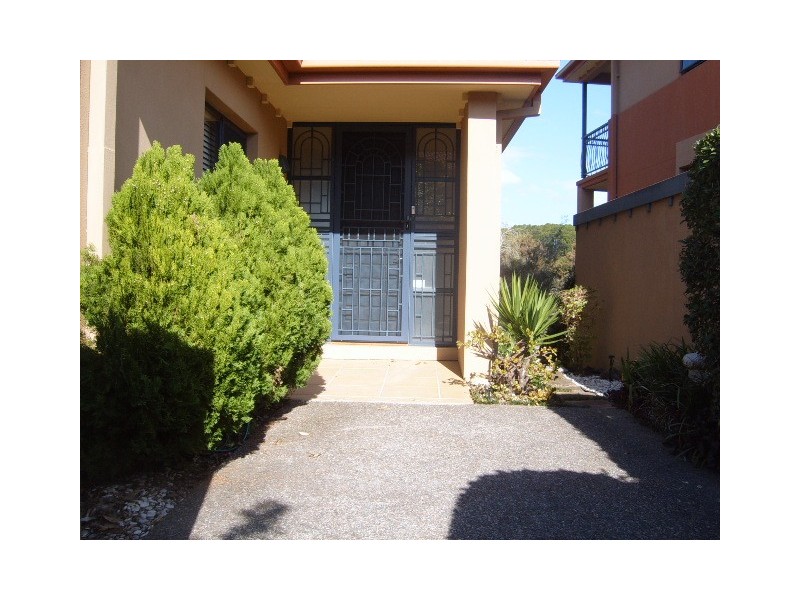 11/4 University Drive, Robina QLD 4226