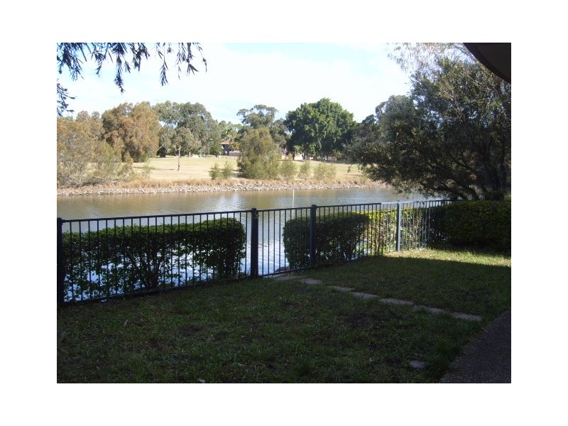 11/4 University Drive, Robina QLD 4226