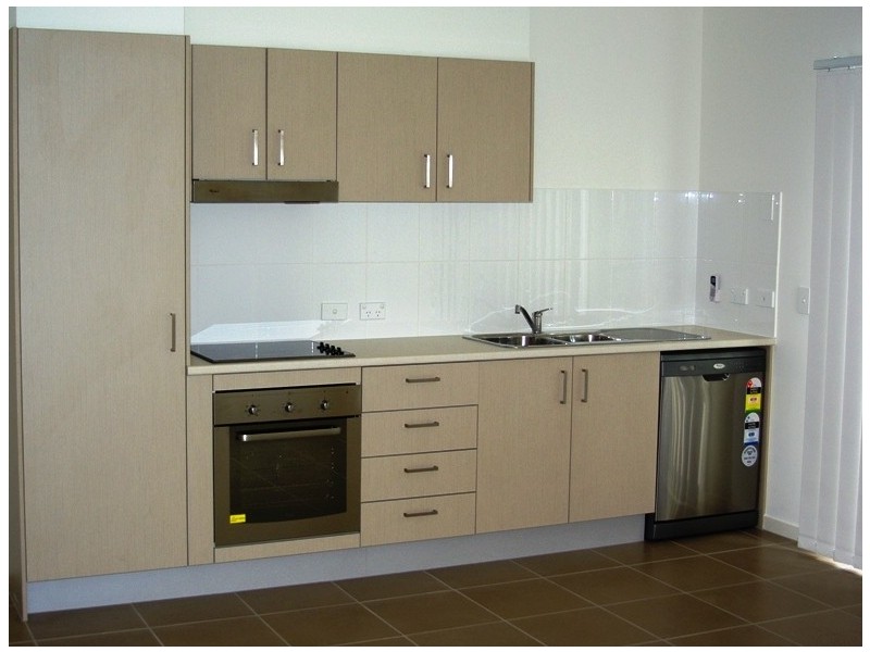 127 Duffiled Rd, Kallangur QLD 4503