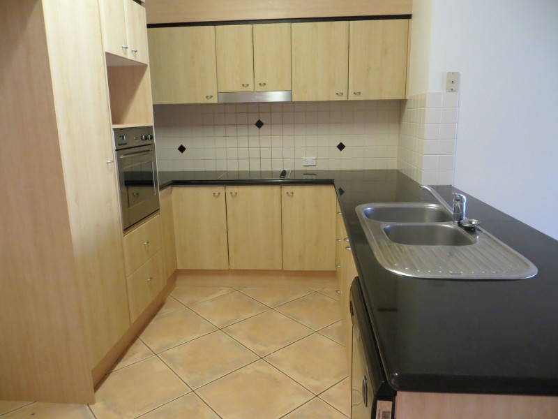 13/82 Limetree Parade, Runaway Bay QLD 4216