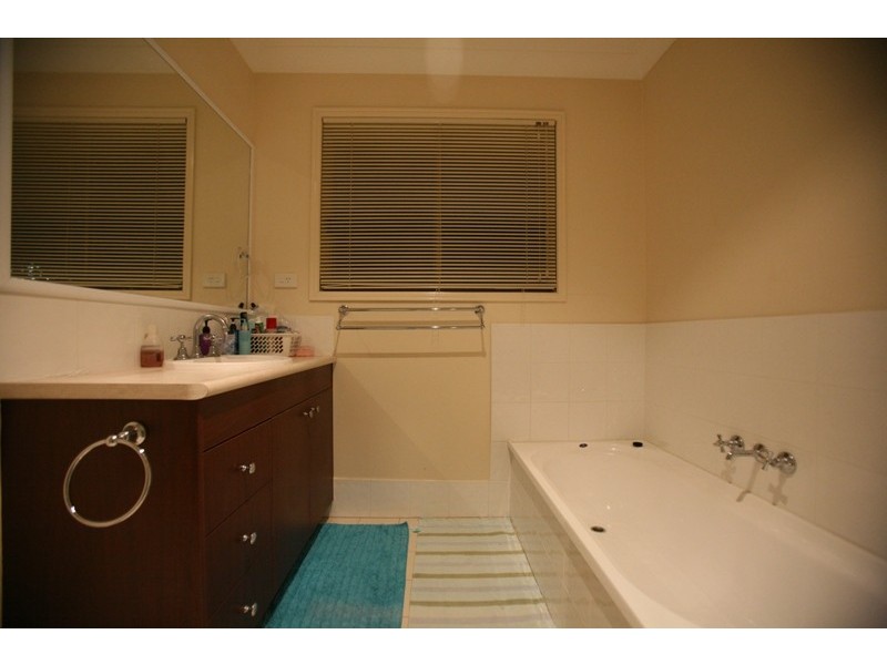 28 Coora Street, Wishart QLD 4122