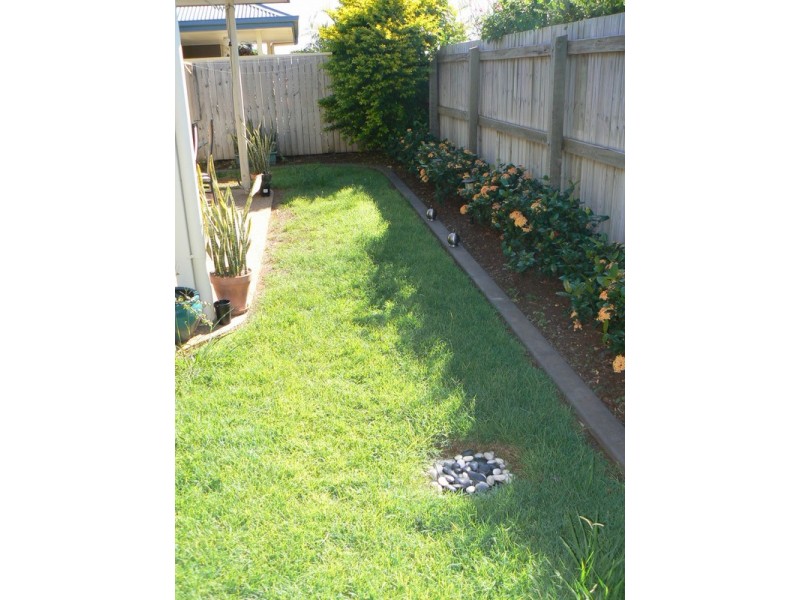 8 Zahner Place, Manly West QLD 4179