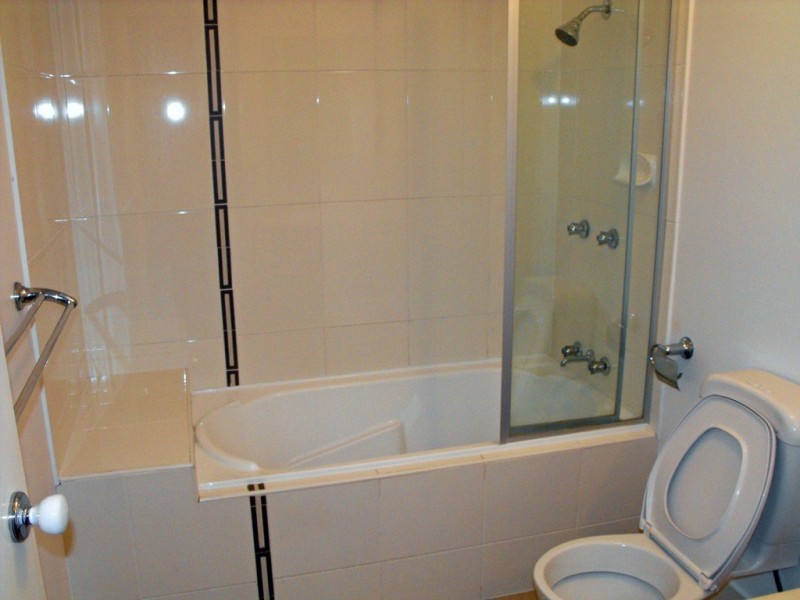 23 / 6 University Drive, Meadowbrook QLD 4131