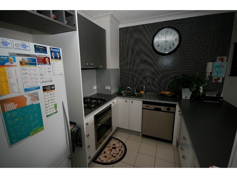 23/15 Kitchener, Coorparoo QLD 4151