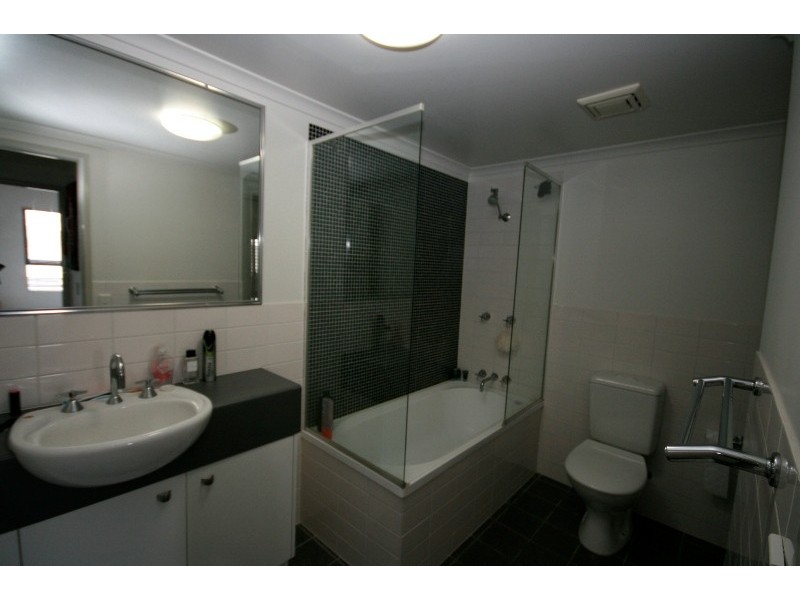 23/15 Kitchener, Coorparoo QLD 4151