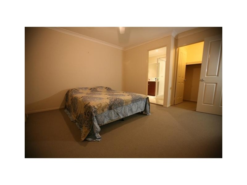 28 Coora Street, Wishart QLD 4122