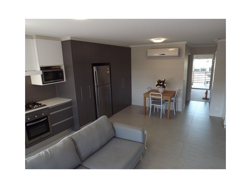 74/123 Barrack Road, Cannon Hill QLD 4170