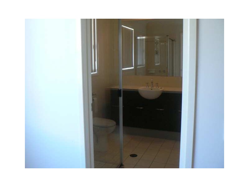 Mount Ommaney QLD 4074